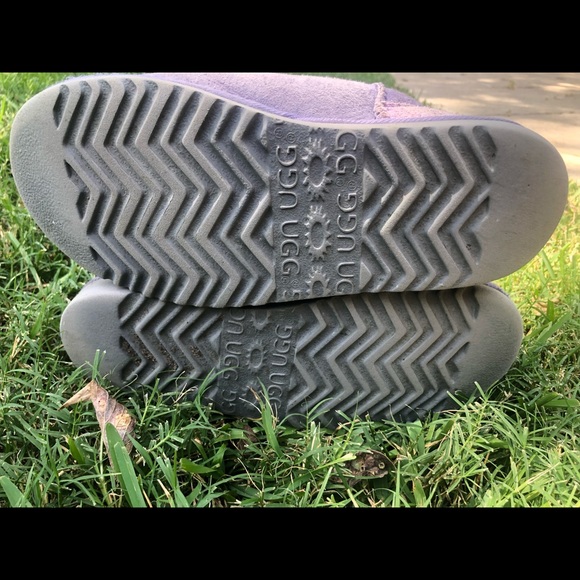 Ugg Classic Short size W5 - Picture 4 of 4